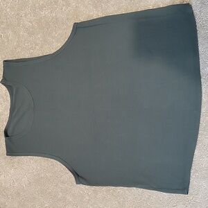 Fleo Tank Top